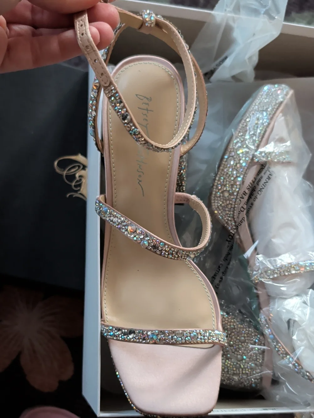 Betsey Johnson Platform Chunky Heel sandals 8.5